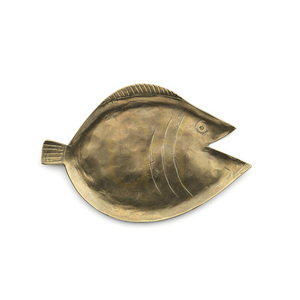 Bazar Bizar Dori L fiskformad mässingsbricka, guldfärgad, 18×12 cm small 4