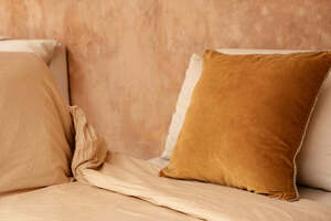 Kuddfodral The Velvet Crush senap 50x50 cm small 7
