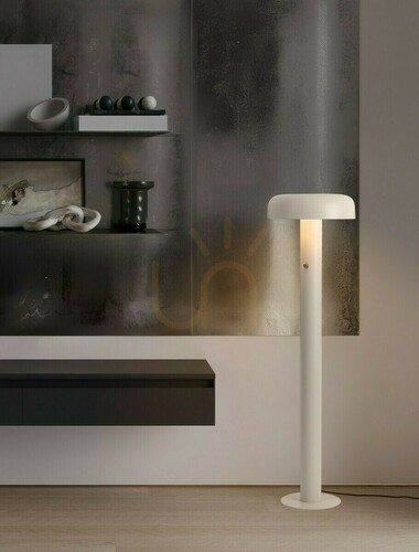 Kontrollera DORRIA Luces Exclusivas Golvlampa LE46013