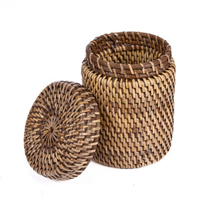 Rottingkorg naturbrun 9x9x12 cm Baskets small 7