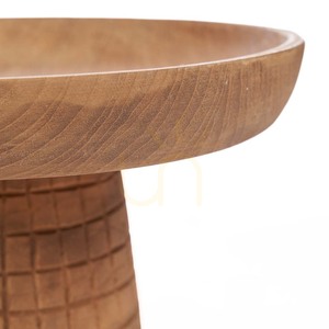 Bazar Bizar Kotak-Kotak tårtfat på fot i teak, natur 24 cm small 5