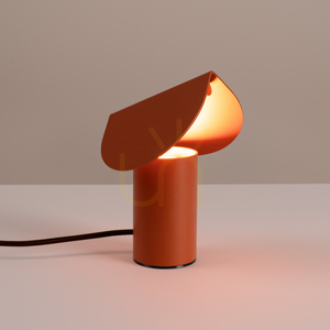 BISCUIT ockraröd LED skrivbordslampa 3000K small 2
