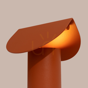 BISCUIT ockraröd LED skrivbordslampa 3000K small 5
