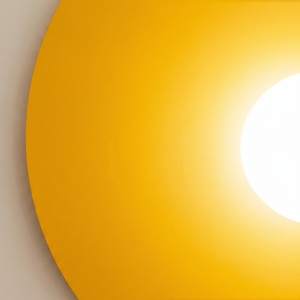 AKE 50 vägglampa gul small 3