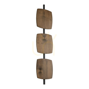 Selva L LED-vägglampa i valnöt small 0