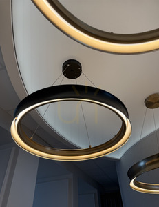 Larousse 100⌀ LED-pendellampa – svart, mässing – KICHLER small 8
