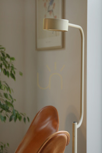 Golvlampa Markslojd Hugo Beige LED 4,9W 130 cm 109176 small 1