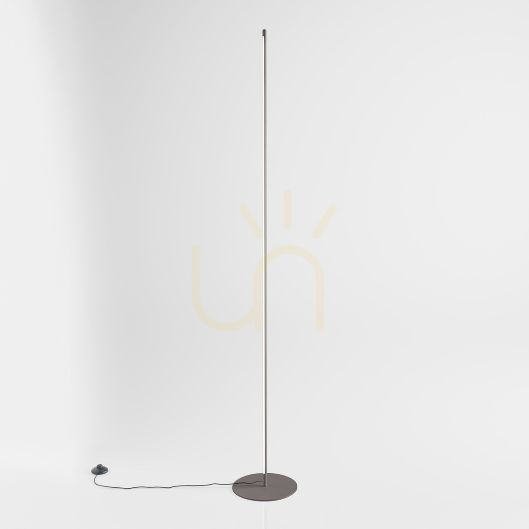 Kontrollera EBONY P/T FEBPIT golvlampa i titan från Gea Luce EBONY P/T FEBPIT golvlampa i titan från Gea Luce