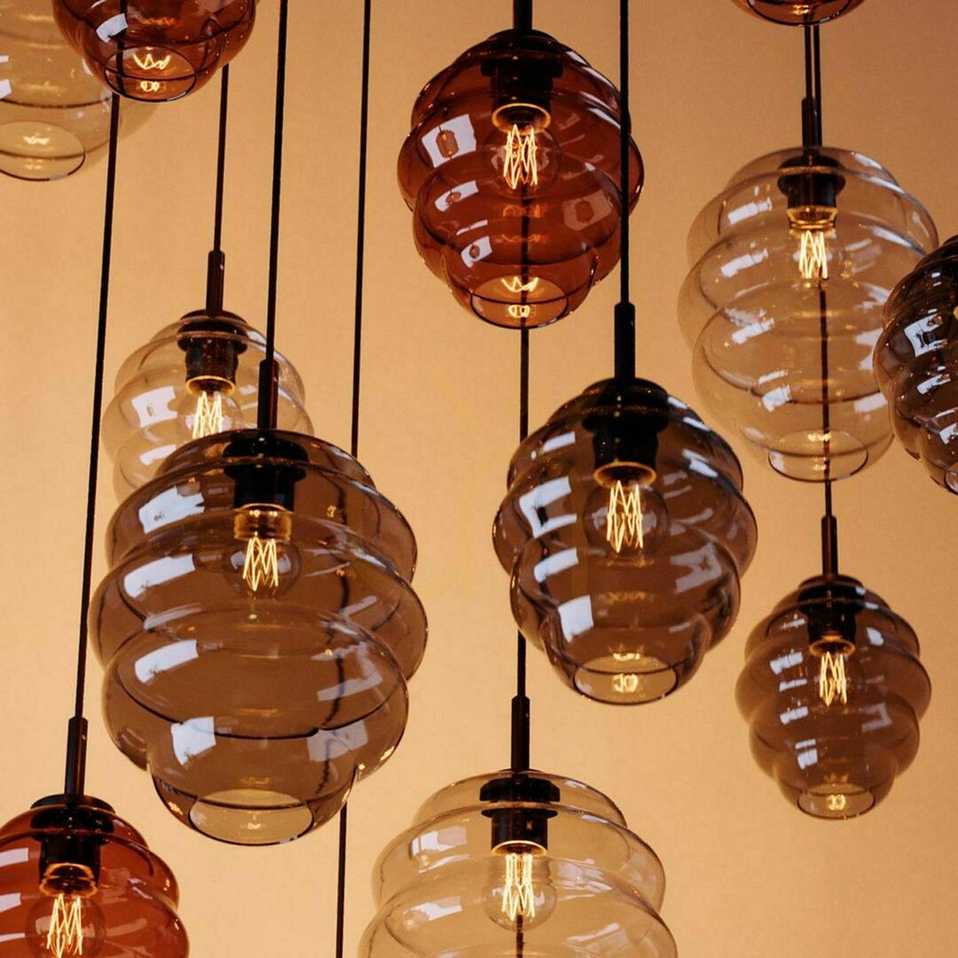 Förhandsvisning Ljuskrona s.luce Echos, 3 ljuspunkter, transparent glas, skärmar Ø 25 cm Ljuskrona s.luce Echos, 3 ljuspunkter, transparent glas, skärmar Ø 25 cm