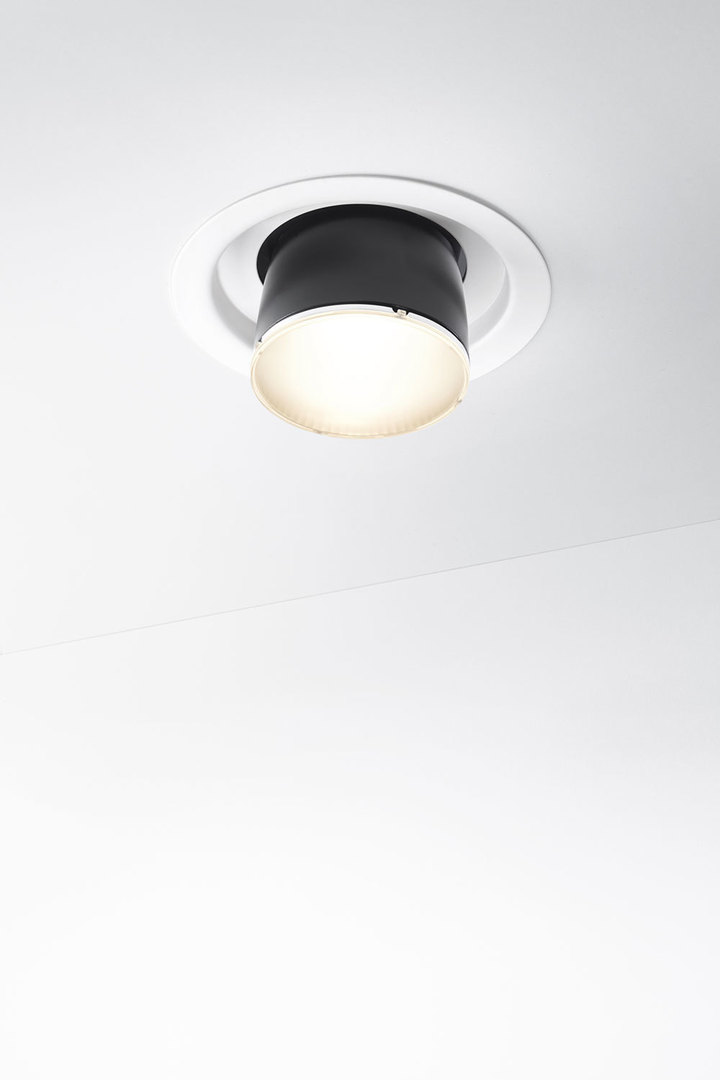 Kontrollera Fabbian Claque F43 20W strömskena - Vit - F43 J02 01 Fabbian Claque F43 20W strömskena - Vit - F43 J02 01