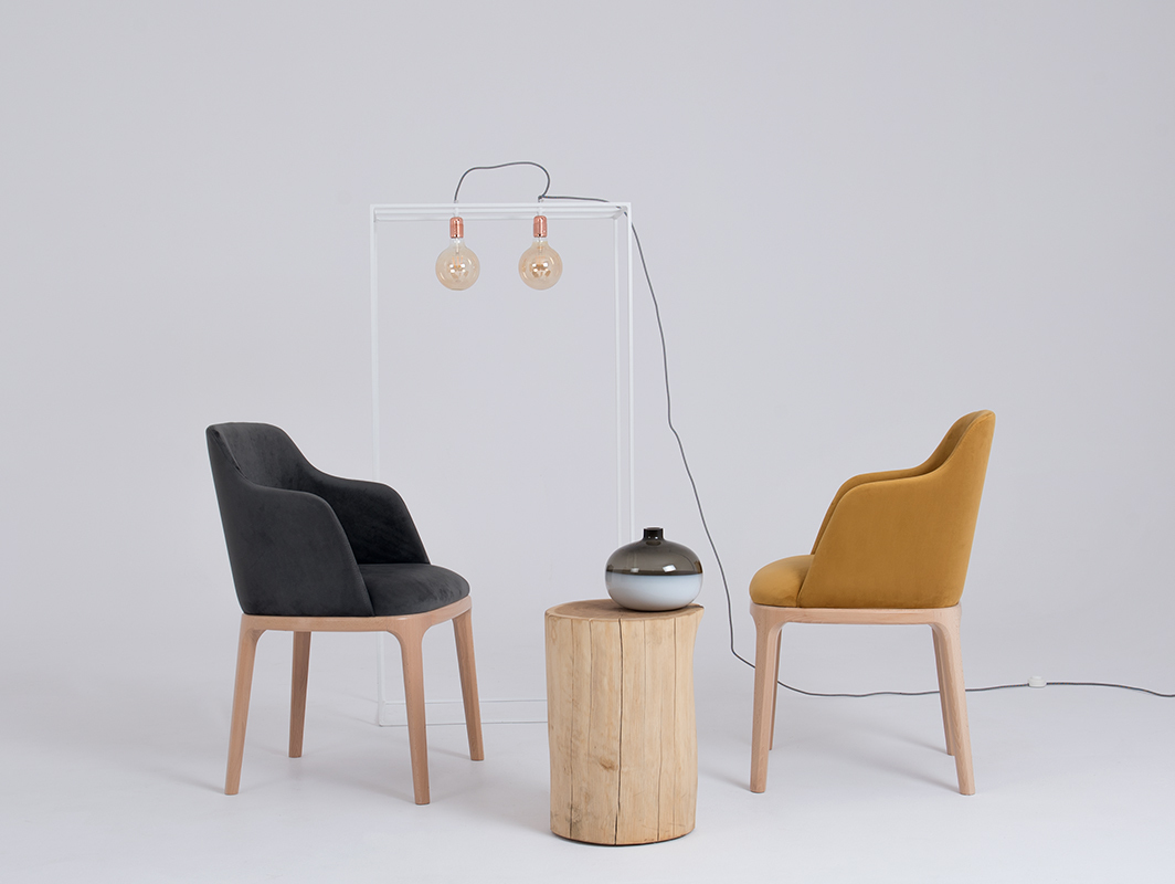 Utsikt LULU ARMS matstol, grå beige LULU ARMS matstol, grå beige